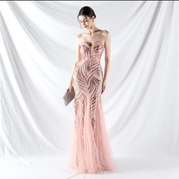 Pink, Striped Print,  Backless,  Sleeveless,  Contrast Sequined Mermaid … - Picture 10 of 16
